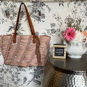 Vince Camuto Isla Tote